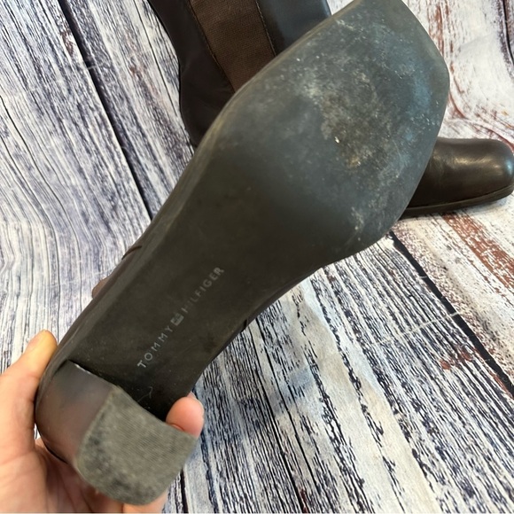 Vintage Tommy Hilfiger Brown Leather Square Toe Heeled Booties - Picture 6 of 11